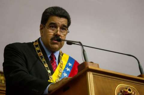 Insisten en renuncia de Maduro tras "catástrofe" económica en Venezuela