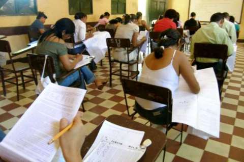 En Colombia hay 1.117 maestros amenazados