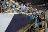 Al menos ocho heridos al romperse baranda en estadio del Gremio