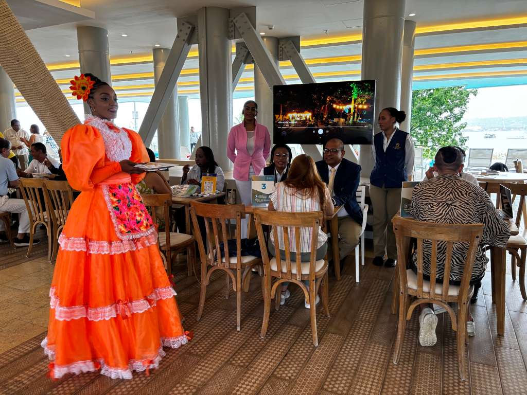Rueda de Negocios entre agentes de viajes y operadores turísticos de San Andrés y Providencia, que se desarrolló en el hotel Grand Sirenis San Andrés.