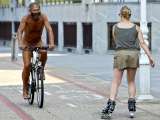 Bélgica condena a un hombre a un año de cárcel por pasear desnudo