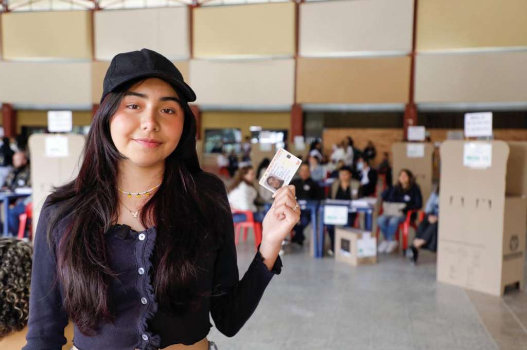 Según la entidad, esta decisión busca facilitar el acceso al proceso electoral juvenil. Registraduría Nacional. Consejos de Juventud 2025