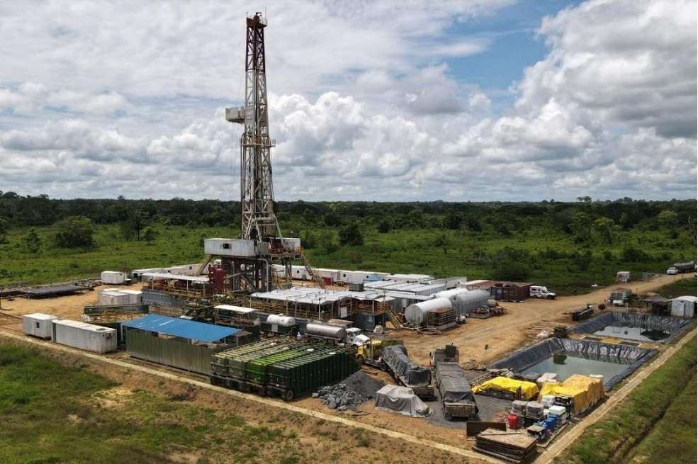 Según los análisis hechos, como lo es la interpretación petrofísica de los registros eléctricos, la información adquirida durante la perforación del pozo y los resultados de las pruebas iniciales de la producción, son los que indicaron la presencia del gas natural.