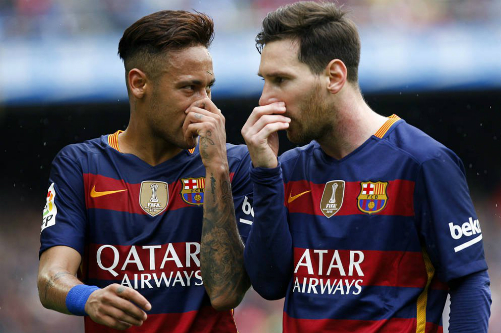 Neymar tiene problemas con la justicia por su traspaso del Santos a Barcelona, y Messi por supuesta evasión fiscal. / EFE