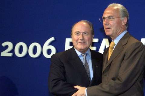 Federación Alemana demanda a Beckenbauer por escándalo de Mundial-2006