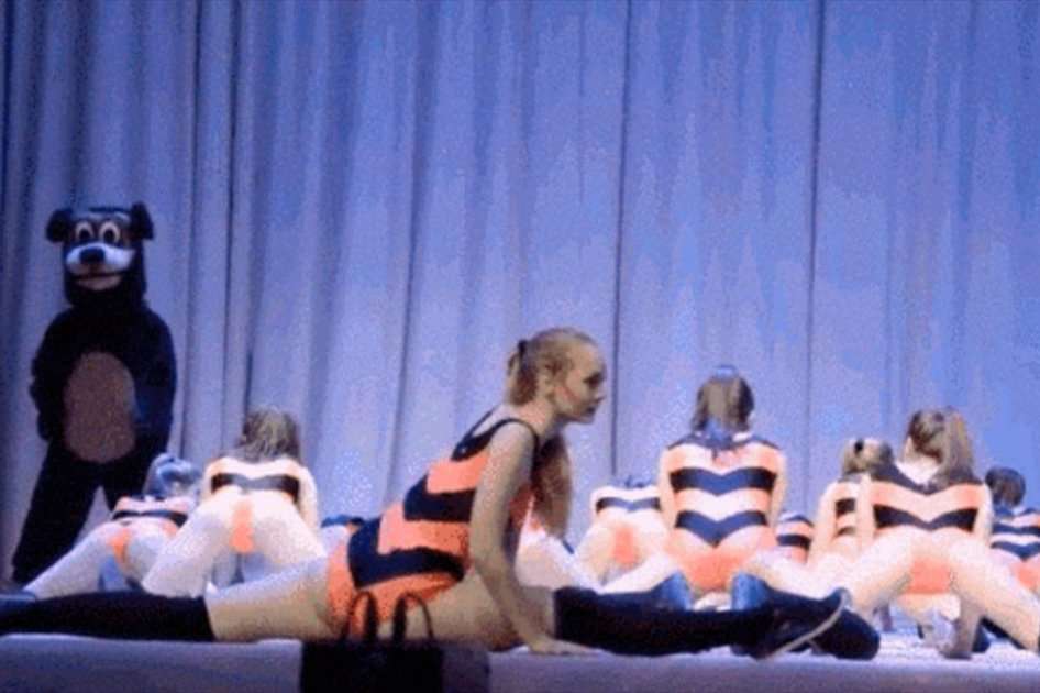 Estudiantes de la escuela de danza Kredo, en Oremburgo, Rusia. / Captura de pantalla del video