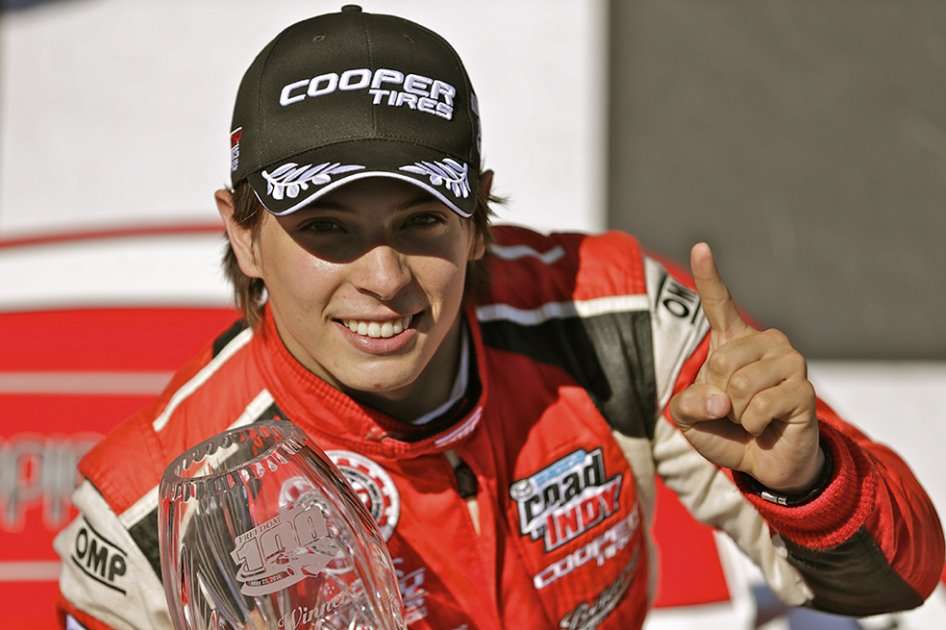 Gabby Chaves, nuevo piloto colombiano en la Indycar