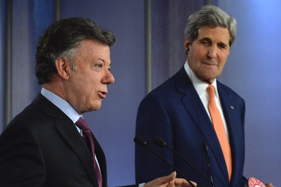 El presidente Juan Manuel Santos y el secretario John Kerry.  Presidencia