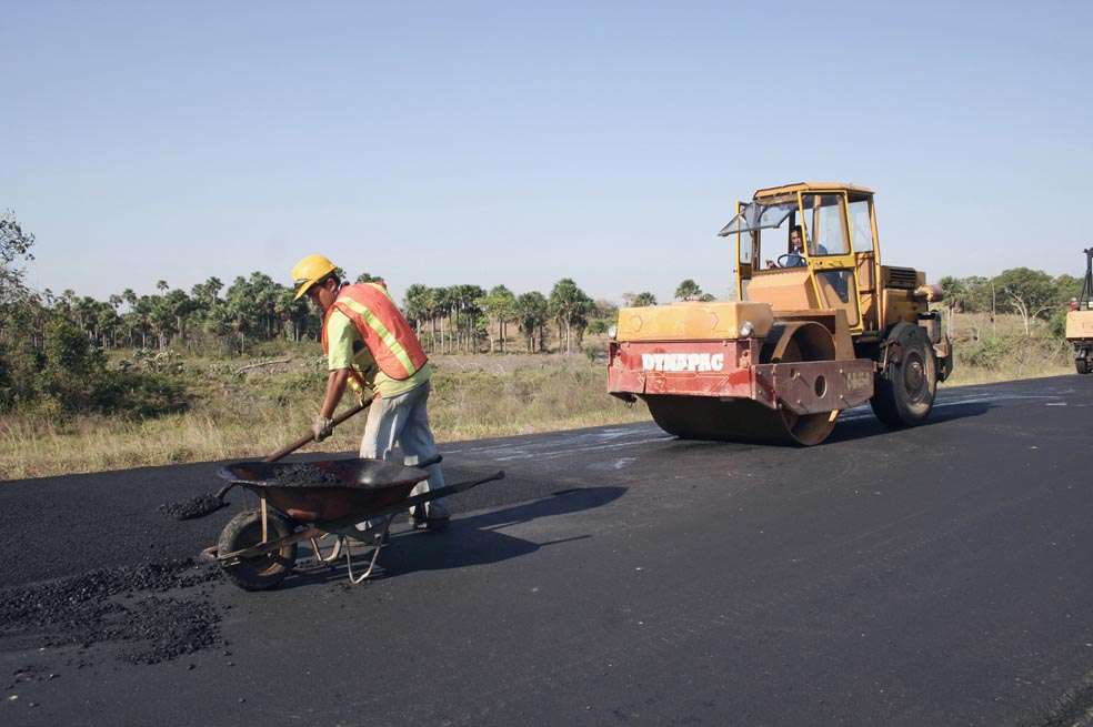 Odinsa espera rehabilitar 1.768 kilómetros de vías, instalar 20 estaciones de pesaje . /Archivo.