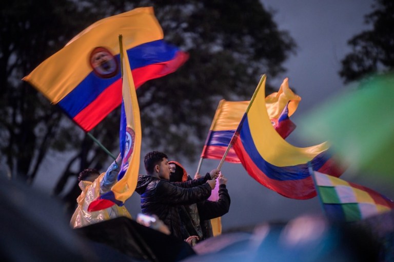 En las calles capitalinas se escuchan celebraciones luego de conocer los resultados de la elección en segunda vuelta por la presidencia.