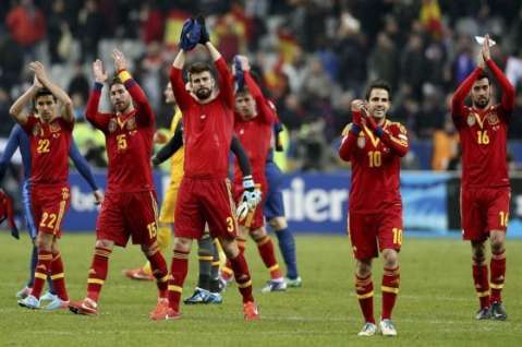 España inicia una nueva etapa sin Xavi Hernández y Xabi Alonso