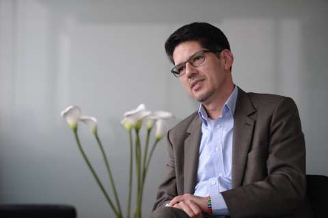 “Reforma sigue sin recoger necesidades de sector salud”: advierte senador Castilla