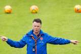 Manchester United confirmó a Louis Van Gaal como técnico