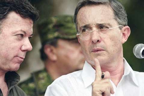 Uribe retó a debate sobre el plebiscito al presidente Juan Manuel Santos