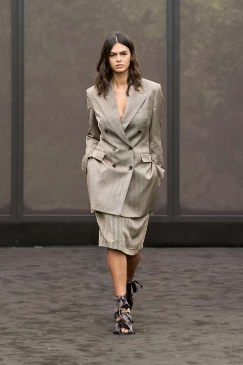 Las tendencias de moda de 2026 apuntan a la contrarrevolución: ¡todo vuelve!