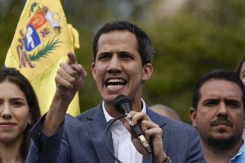 Guaidó asumirá el control "legítimo" de cuentas de Venezuela en el exterior