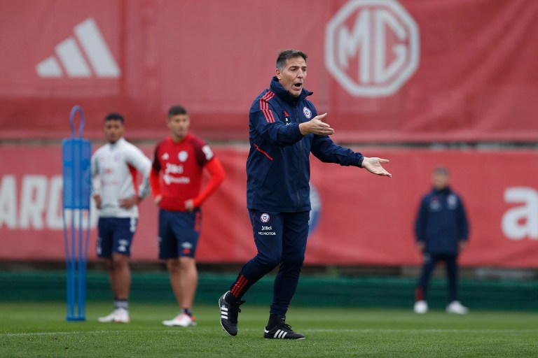 “No vamos a dejar que Colombia juegue”: Eduardo Berizzo, entrenador de Chile