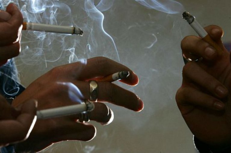 Bogotanos comienzan a fumar a partir de los 12 años