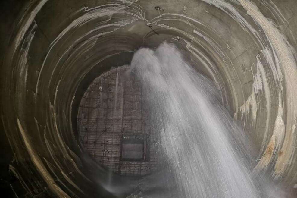 Así se veían las filtraciones en el túnel de Hidroituango. / Cortesía.