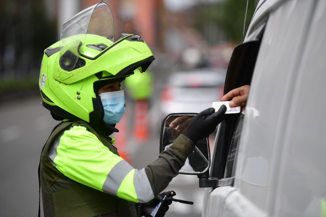 La alcaldesa Claudia López aclaró que existen opciones como compartir el carro, pagar la medida de pico y placa solidario o movilizarse en transporte público.