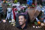 Familia de George Michael pide fans retirar tributos de las viviendas