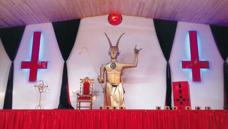 Cerrar el templo luciferino podría abrir la puerta para que en el país se cuestione y limite a qué o a quién se le puede o no rendir culto, por el solo hecho de ir en contra de una corriente religiosa mayoritaria. / Foto: John Jolmes Cardenas- Crónica del Quindío