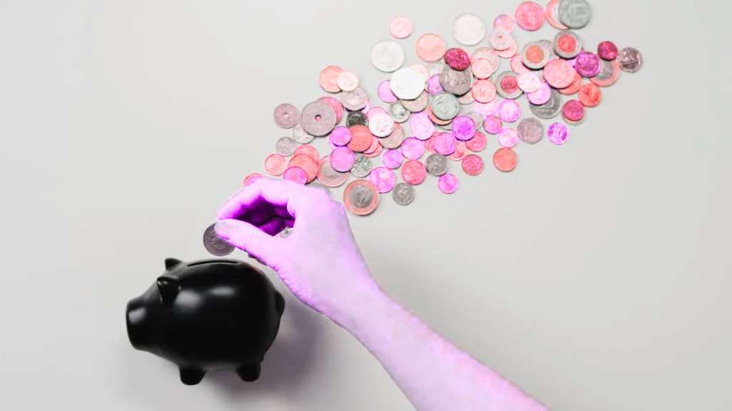 Desde la menstruación hasta la movilidad y el cuidado, las desigualdades de género también se expresan en el dinero y encarecen la vida cotidiana de las mujeres.