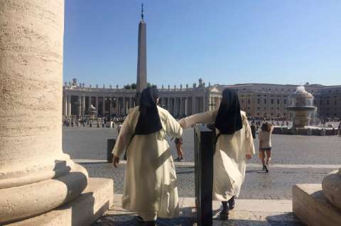 Mujeres en la iglesia católica, una mayoría sin voz