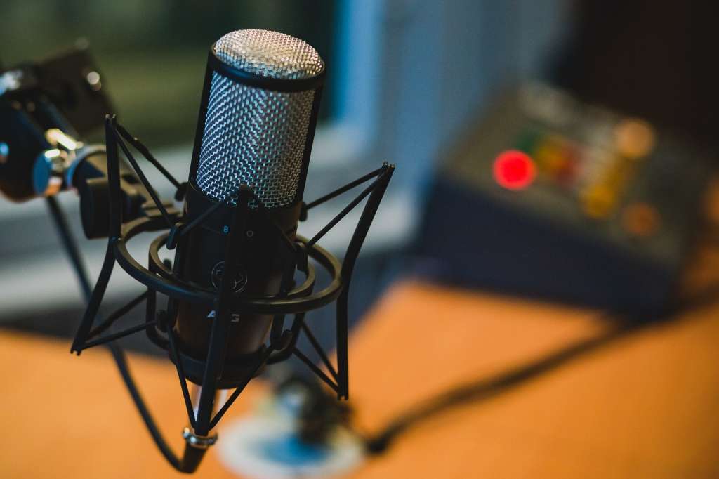 El podcast salió al aire en diciembre de 2019 y se han publicado 12 episodios.