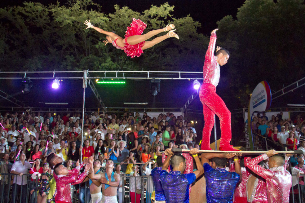 Las compañias de baile preparan sus espectaculos con más de tres meses de antelación al encuentro salsero de Cali . / Fabio Posada