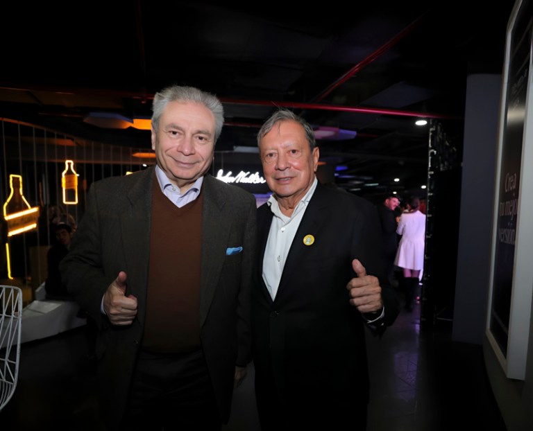 Novolay Tavdumadzc y Mario Hernández