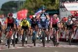 Caótico final en la Vuelta a España; Juan Sebastián Molano no pudo lanzar el ataque