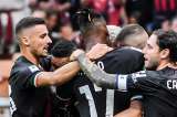 Milan e Inter ganaron en el arranque de la Serie A de Italia