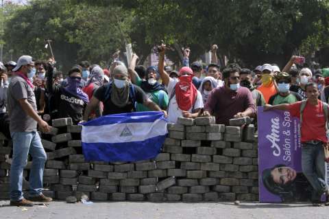 Lágrimas, dolor y condena por muertos en protestas en Nicaragua