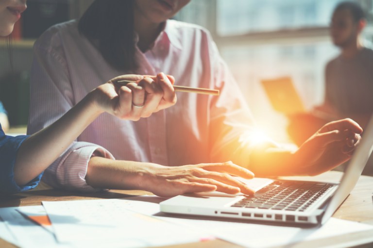 La tarea: empoderar empresarias