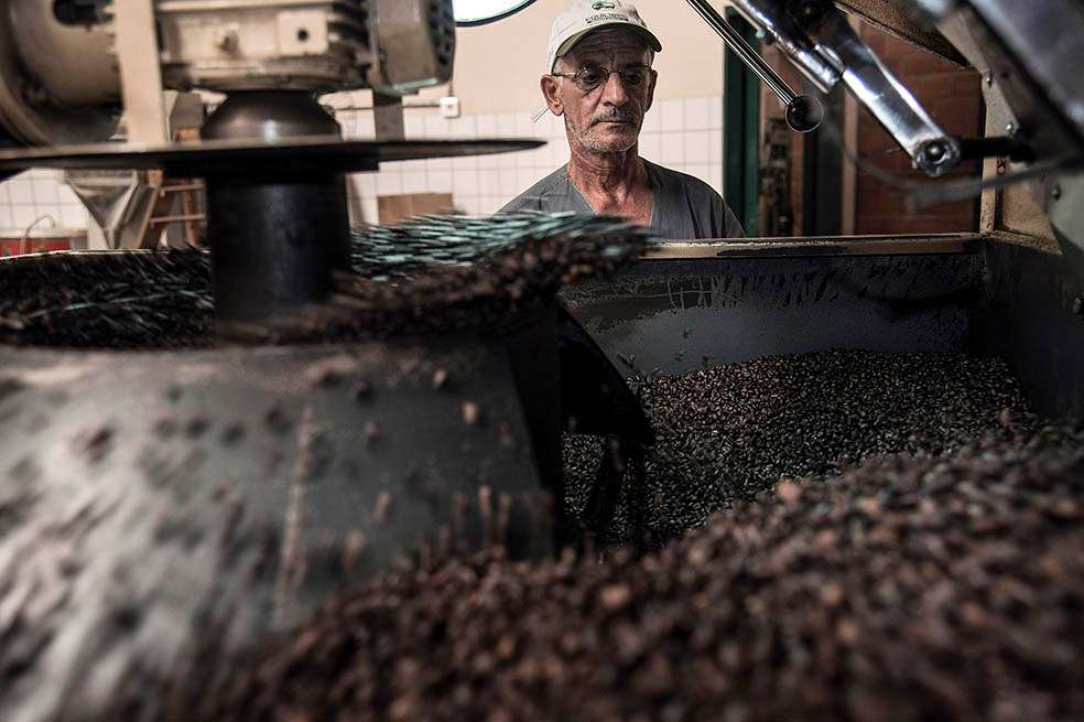 Brasil es el productor más grande de café y de azúcar del mundo. / Bloomberg