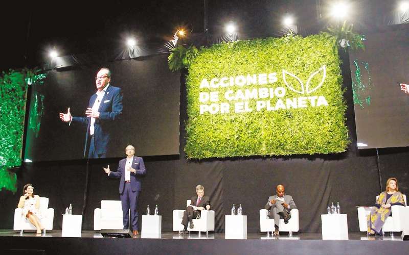 El procurador Fernando Carillo fue el anfitrión del evento Pacto Global Ambiental. / Felipe Ariza - PGN