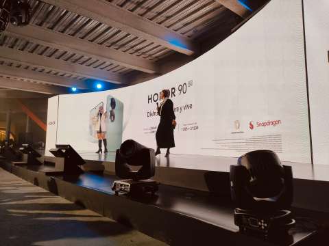 HONOR 90: así fue el lanzamiento en Colombia del nuevo “killer” de 200 MP