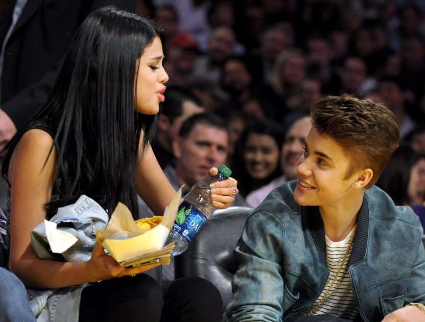 Selena Gomez y Justin Bieber en abril de 2012. / Efe