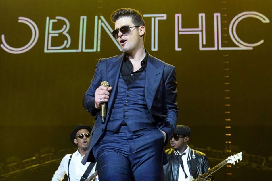 Robin Thicke en concierto.