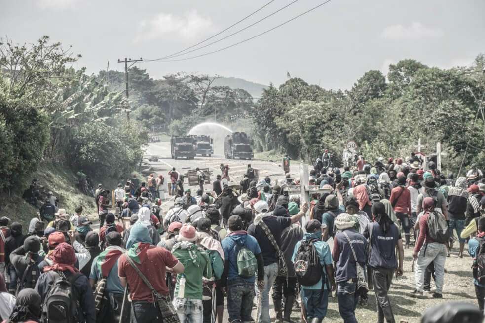 Al menos 10 organizaciones participan en las movilizaciones de la vía Panamericana, y otras 900, incluyendo ministros y organizaciones defensoras de derechos humanos, la apoyan. / Cortesía Comunicaciones Minga