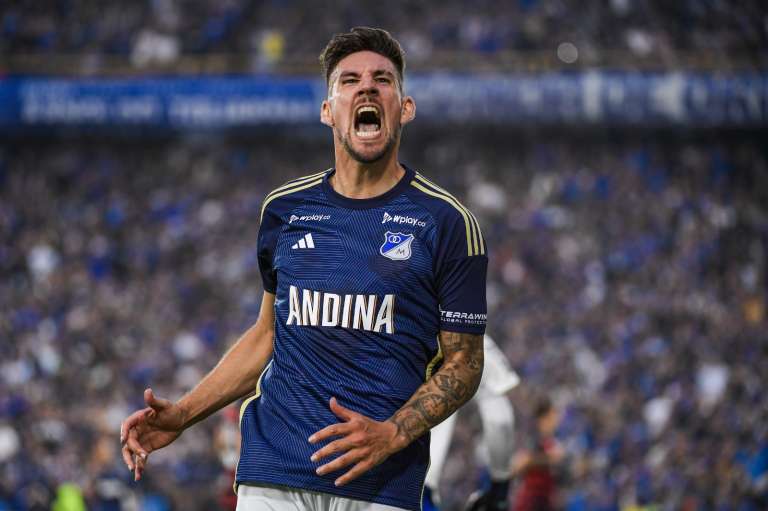 El argentino Santiago Giordana de Millonarios en el duelo ante Flamengo por la Copa Libertadores.