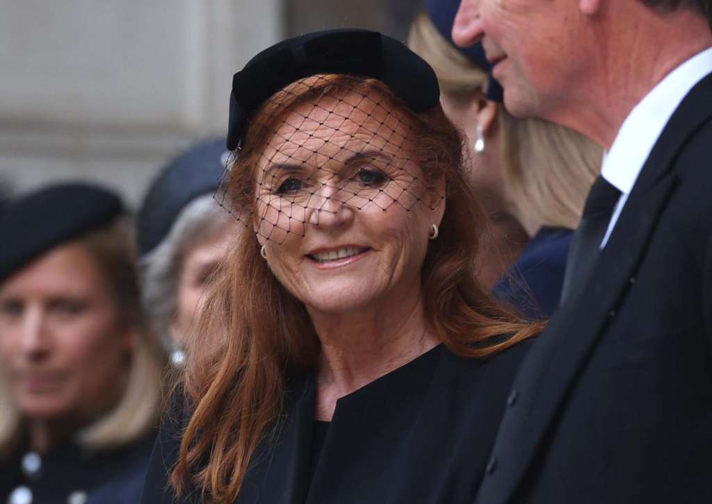 London (United Kingdom), 16/09/2025.- Sarah Ferguson departs Westminster Cathedral in London, Britain, 16 September 2025, after the funeral of Britain's Katharine, Duchess of Kent. The Duchess of Kent died on 04 September aged 92. Her coffin rest overnight in the Chapel of the Blessed Virgin Mary ahead of her funeral at Westminster Cathedral. (Reino Unido, Londres) EFE/EPA/NEIL HALL