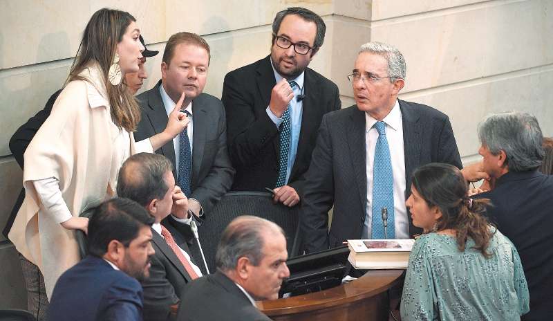 En las últimas elecciones el partido logró 4,8 millones de votos, que le permitieron hacerse a 19 senadores y 32 representantes. En 2014 el uribismo apostó por una lista cerrada; sin embargo, en 2018, ya con nombres posesionados, optó por la lista abierta.