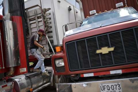 Peajes y mano de obra impulsan los costos del transporte de carga en 2026