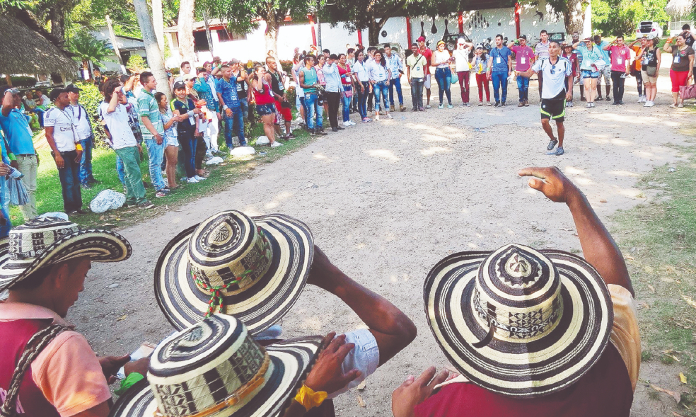 La Red de Jóvenes Rurales de Colombia y el grupo de rock Toque 29 son algunas de las iniciativas que impulsan a jóvenes de todo el país a no caer en el narcotráfico y dejar atrás el dolor por el conflicto armado. / Fotos: Cortesía. 