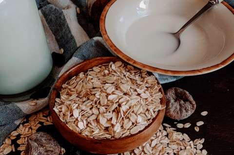 Los increíbles beneficios de la avena con leche: una combinación saludable