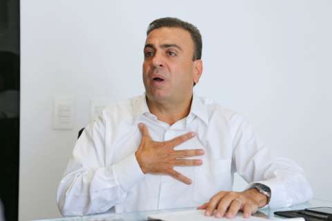 Se entregó el senador Musa Besaile