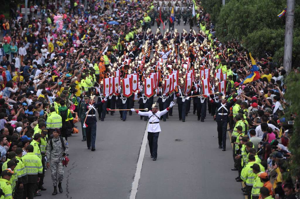 Desfile militar realizado el 20 de Julio, día de la Independencia de Colombia.