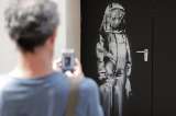 El grafiti de Banksy en la sala Bataclan de París
